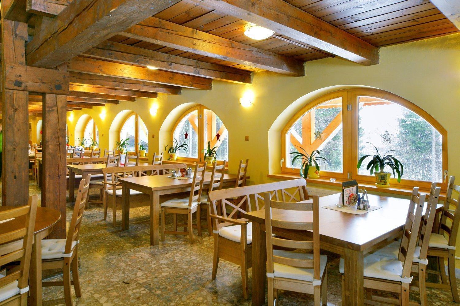 Hotel Lesana 3*